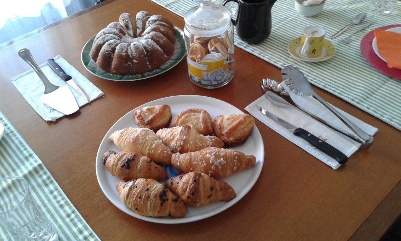 B&B Galileo Naples Luaran gambar