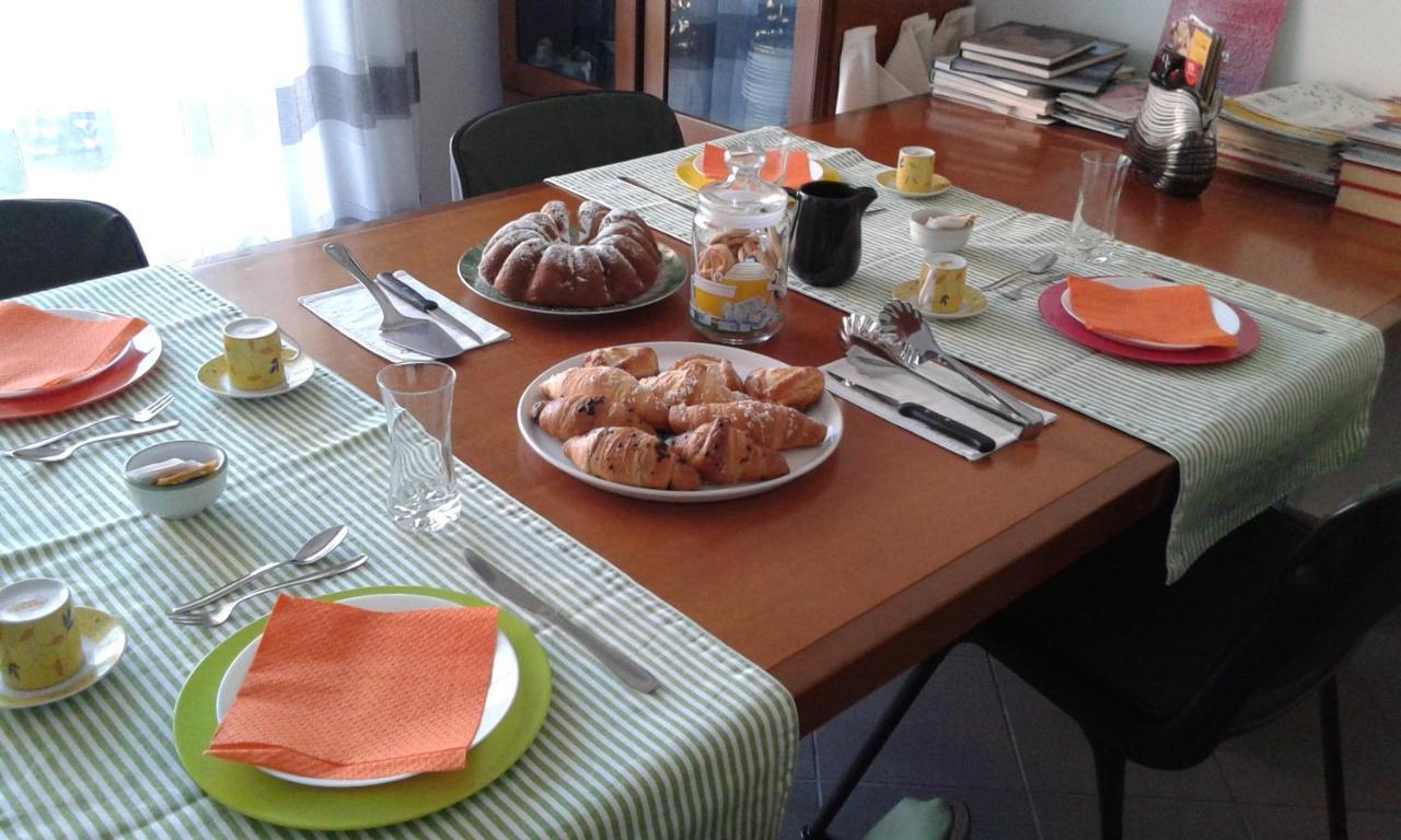 B&B Galileo Naples Luaran gambar